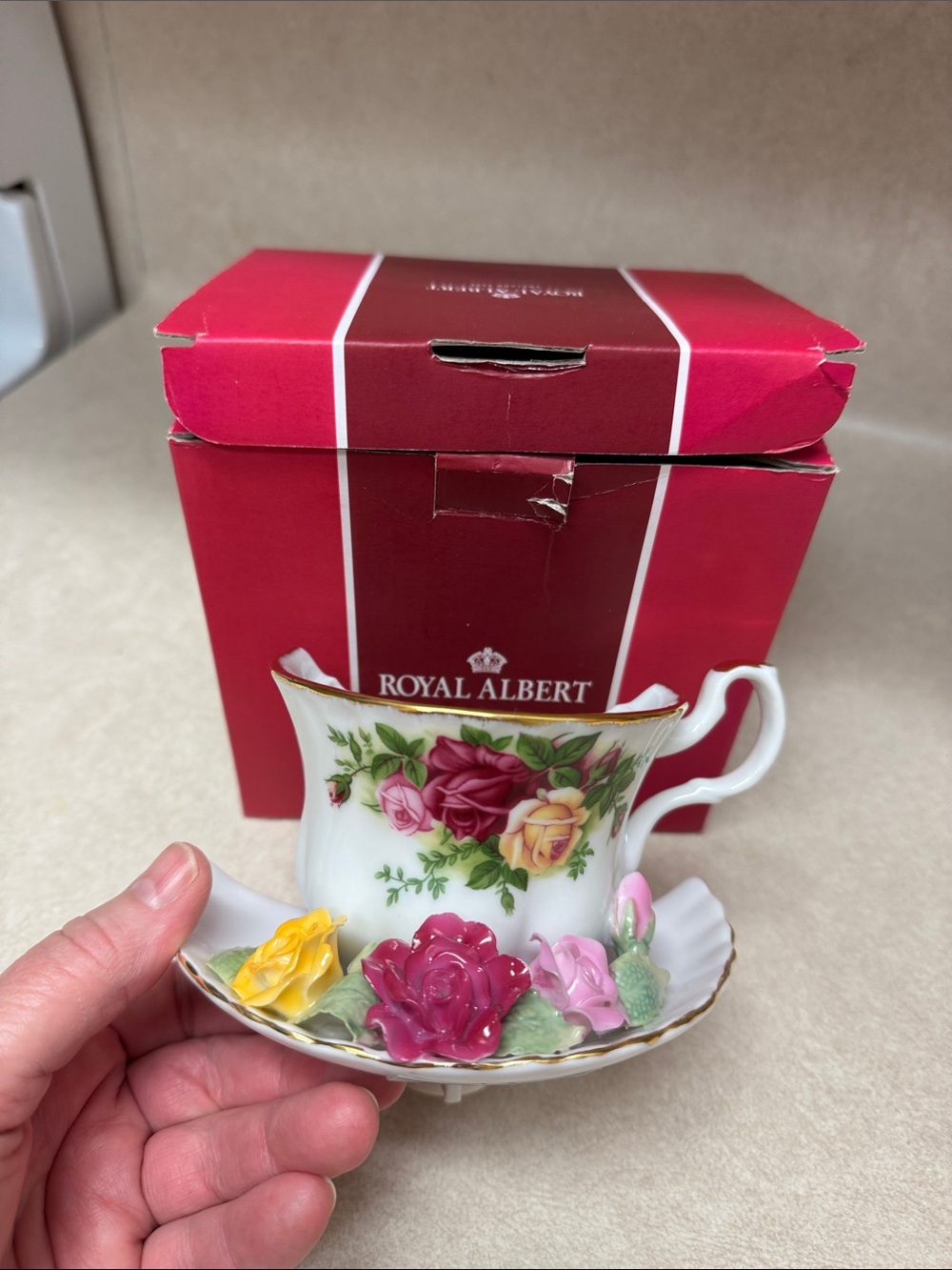 Royal Albert old country roses nightlight - Picture 4 of 5